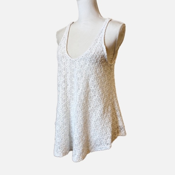 Free People Beach White Lace Top Overlay Cut Out Back Tank Top Size Medium - Picture 5 of 11